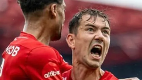 【独家揭秘】杰纳斯力挺塞梅尼奥加盟利物浦，完美接棒萨拉赫，英超战火再燃！