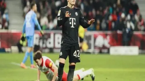 赫尔城U21对斯旺西U21历史对决一边倾斜